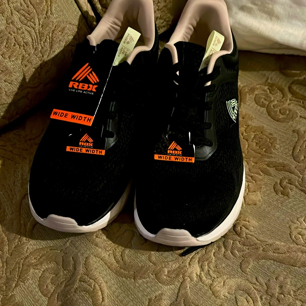 NWT RBX woman’s sneakers size 9